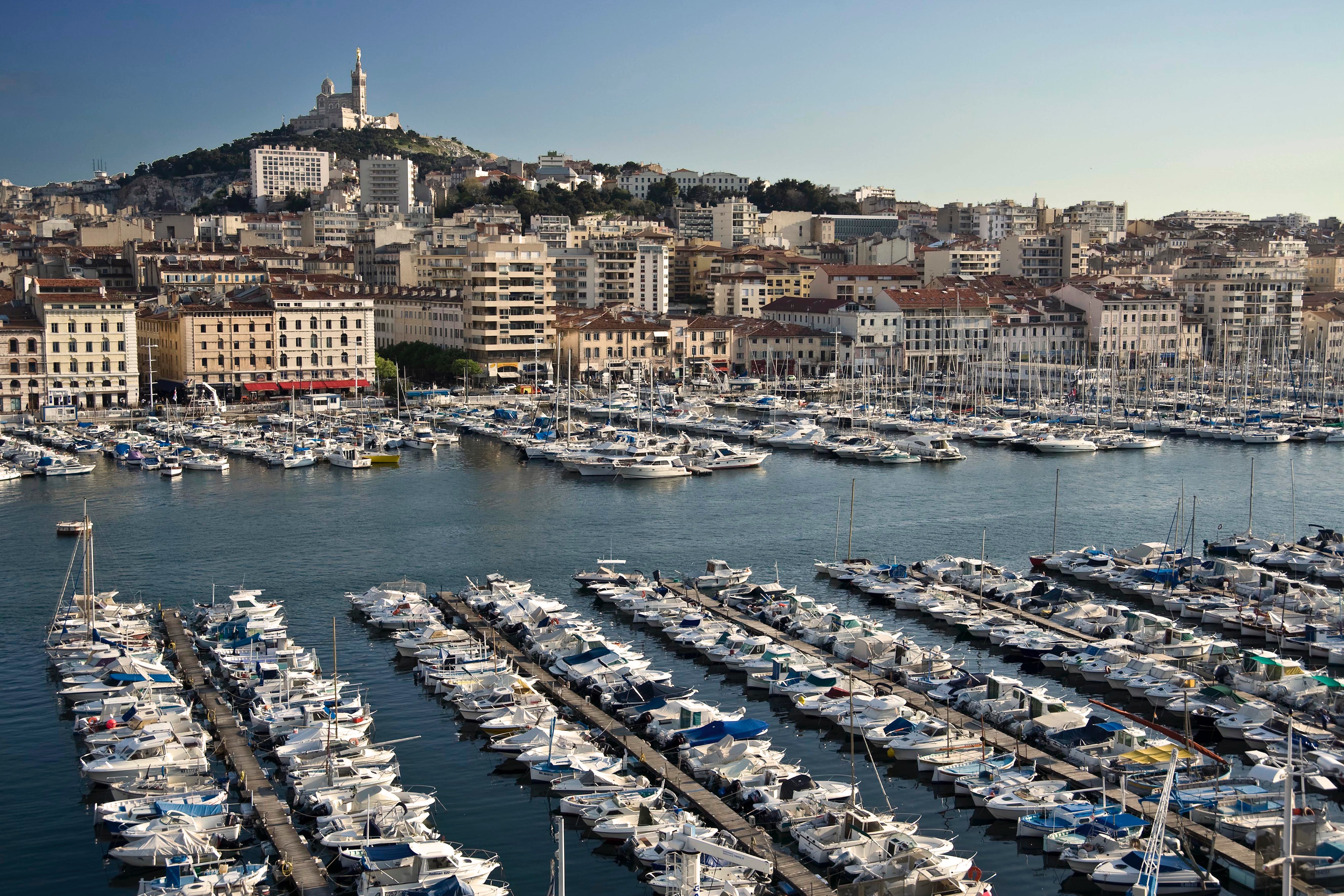 Порты франции. Порт Марсель Франция. Vieux Port Марсель. Old Port of Marseille Марсель. Марсель (Прованс) порт.